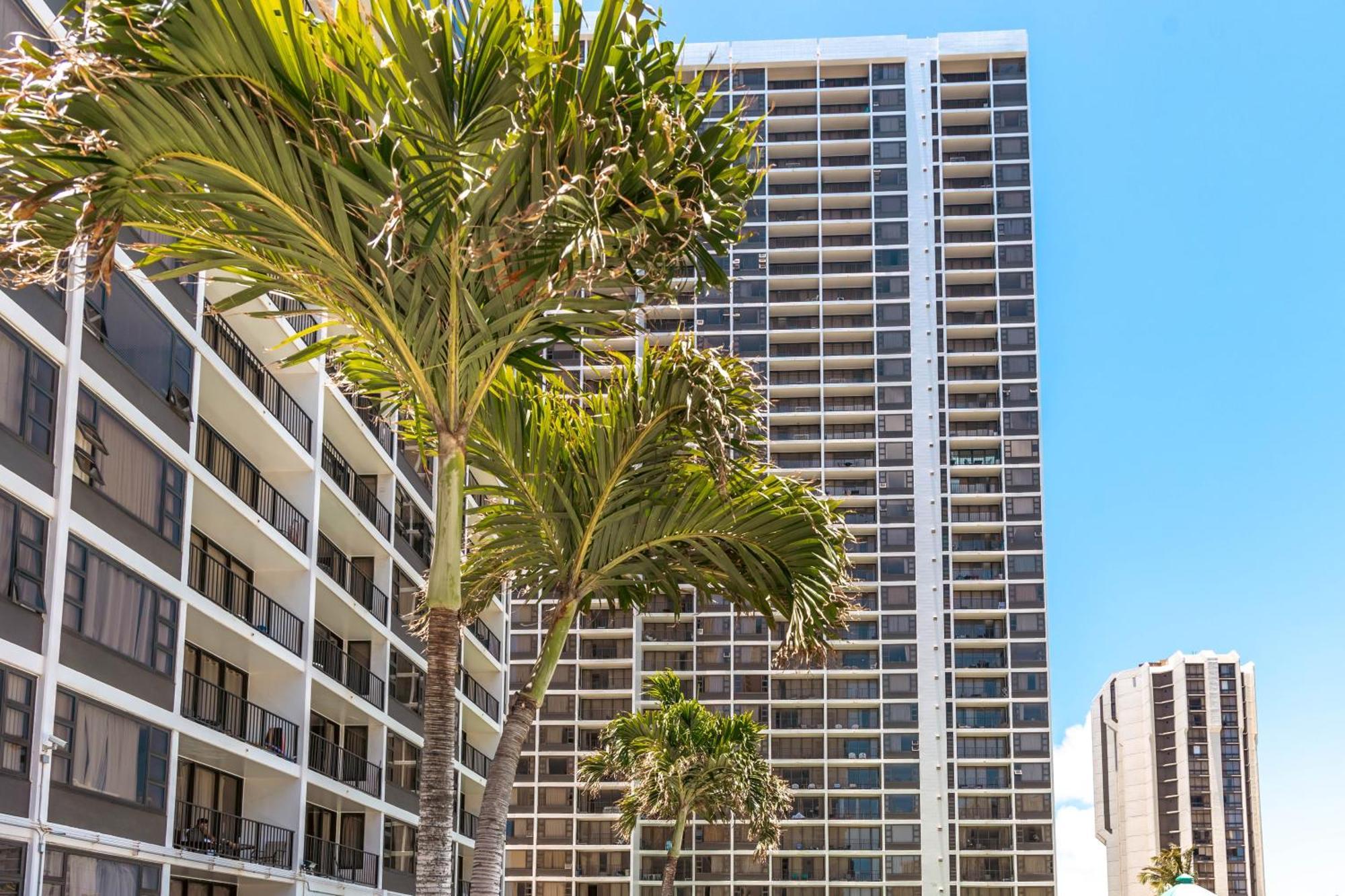 Aloha Vibes With Ocean Views, Near Beach & Parking! Honolulu Exterior photo