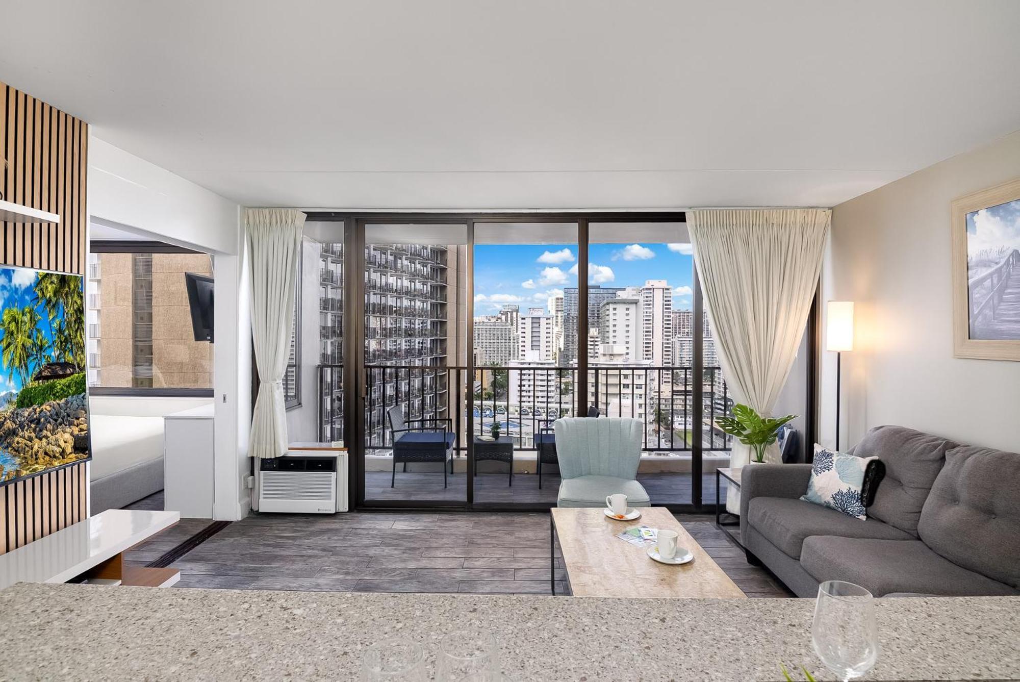 Aloha Vibes With Ocean Views, Near Beach & Parking! Honolulu Exterior photo